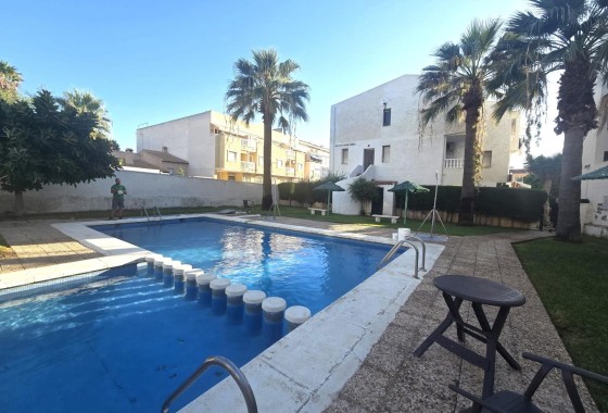 Herverkoop - Appartement / Flat -
Torrevieja