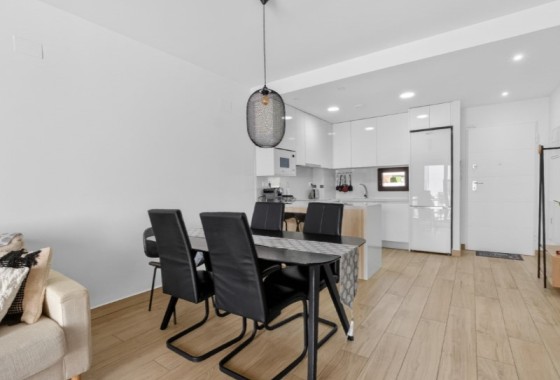 Wiederverkauf - Wohnung / Apartment -
Torrevieja
