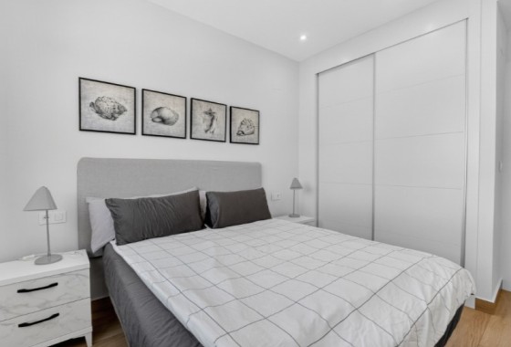 Wiederverkauf - Wohnung / Apartment -
Torrevieja