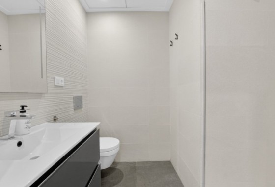 Wiederverkauf - Wohnung / Apartment -
Torrevieja