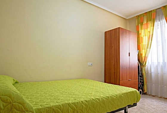 Herverkoop - Appartement / Flat -
Torrevieja - Las Piscinas Naturales