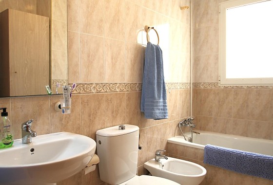 Herverkoop - Appartement / Flat -
Torrevieja - Las Piscinas Naturales