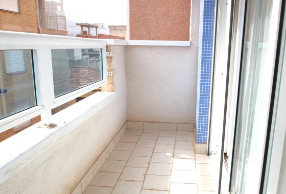 Herverkoop - Appartement / Flat -
Torrevieja - Las Piscinas Naturales