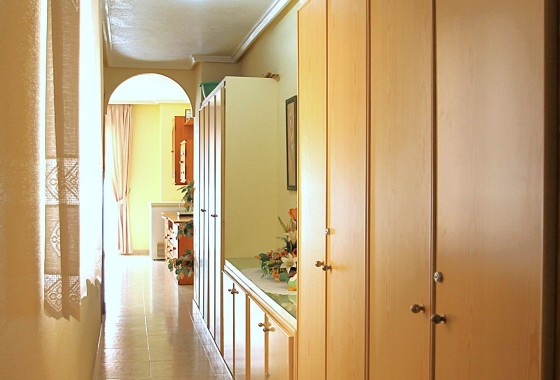 Herverkoop - Appartement / Flat -
Torrevieja - Las Piscinas Naturales