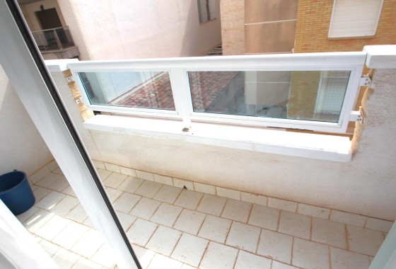 Herverkoop - Appartement / Flat -
Torrevieja - Las Piscinas Naturales
