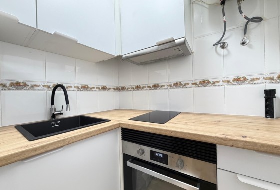 Herverkoop - Appartement / Flat -
Torrevieja - Playa de los Locos