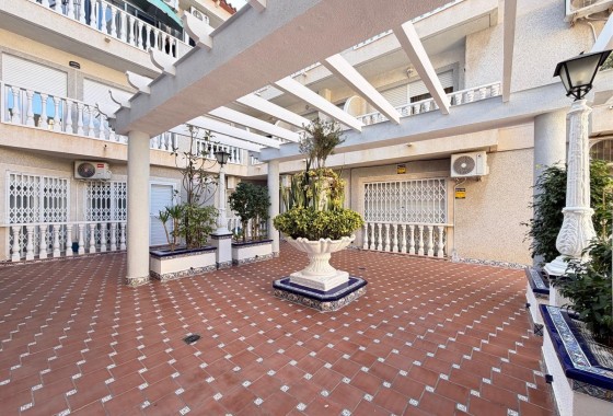 Herverkoop - Appartement / Flat -
Torrevieja - Playa de los Locos
