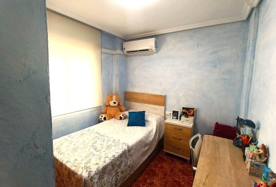 Herverkoop - Appartement / Flat -
Torrevieja