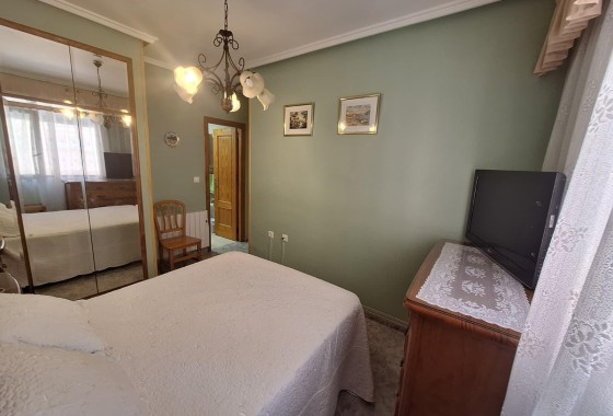 Herverkoop - Appartement / Flat -
Torrevieja - Playa de los Locos