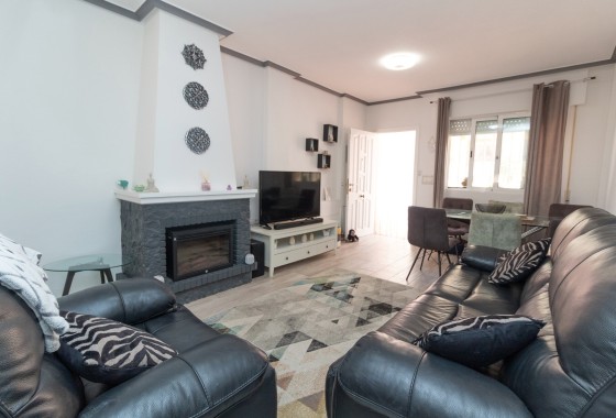 Resale - Townhouse -
Playa Flamenca