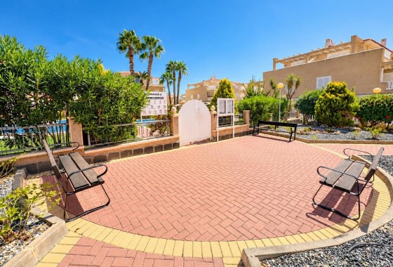 Herverkoop - Appartement / Flat -
Orihuela Costa - Punta Prima