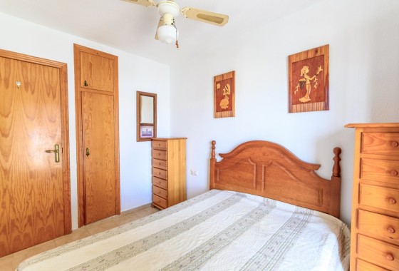 Herverkoop -  -
Torrevieja - Lago jardin