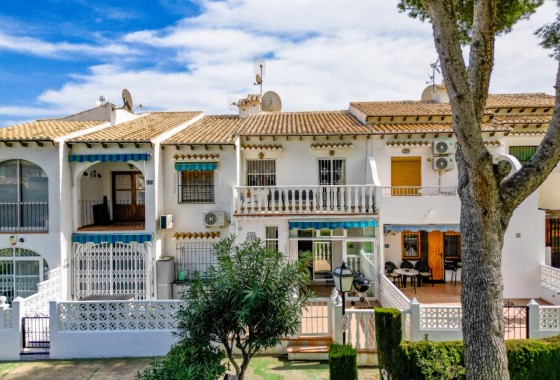 Herverkoop -  -
Torrevieja - Lago jardin