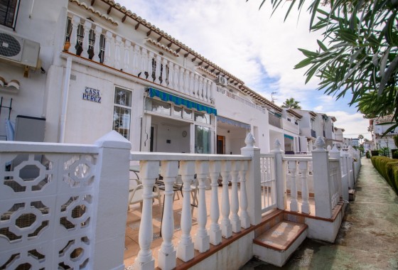 Herverkoop -  -
Torrevieja - Lago jardin