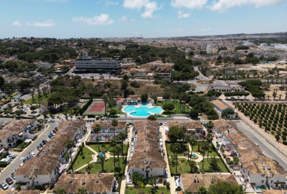 Herverkoop -  -
Torrevieja - Lago jardin
