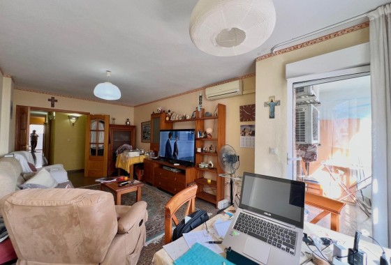 Resale - Apartment / Flat -
Torrevieja - Puerto Deportivo