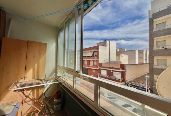 Resale - Apartment / Flat -
Torrevieja - Puerto Deportivo