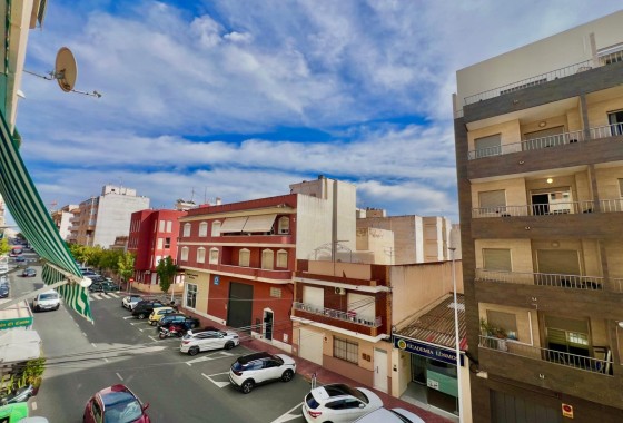 Resale - Apartment / Flat -
Torrevieja - Puerto Deportivo