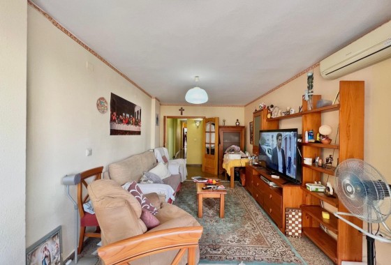 Resale - Apartment / Flat -
Torrevieja - Puerto Deportivo