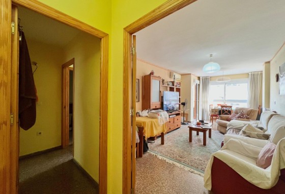 Resale - Apartment / Flat -
Torrevieja - Puerto Deportivo