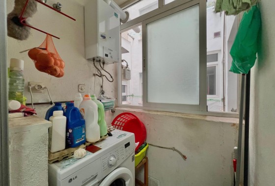 Resale - Apartment / Flat -
Torrevieja - Puerto Deportivo