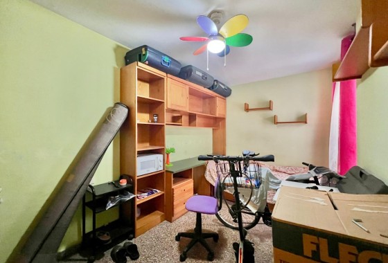 Resale - Apartment / Flat -
Torrevieja - Puerto Deportivo