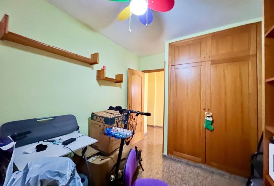 Resale - Apartment / Flat -
Torrevieja - Puerto Deportivo