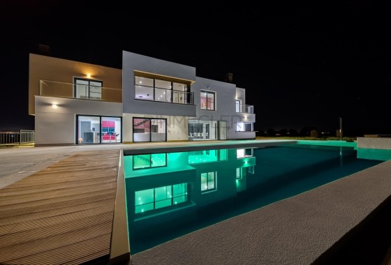Resale - Detached Villa -
La Marina