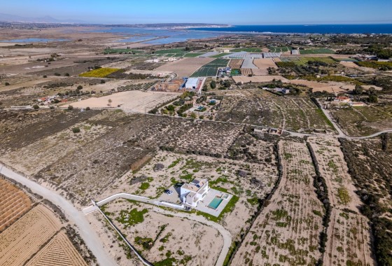 Resale - Detached Villa -
La Marina