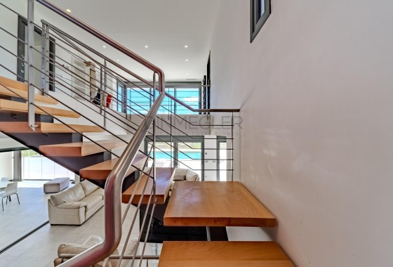 Resale - Detached Villa -
La Marina