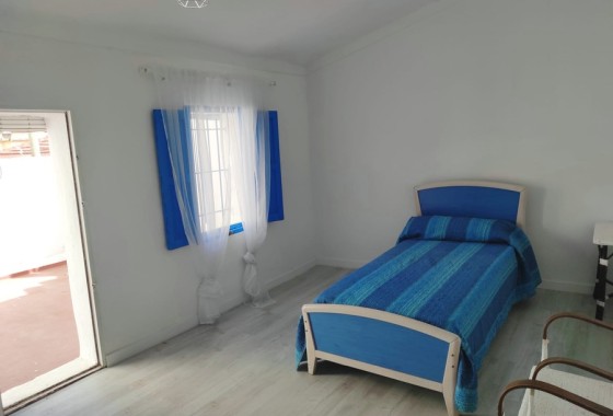 Venta - Adosado -
Rojales