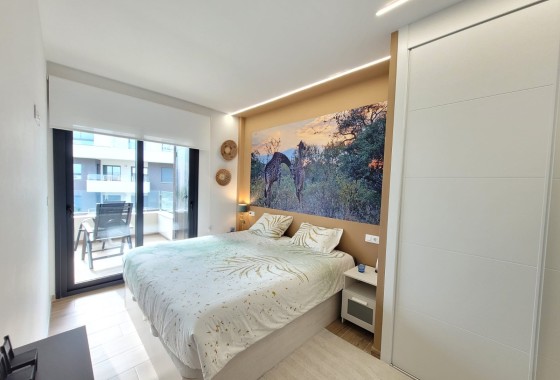 Sprzedaż - Apartament / Mieszkanie -
Orihuela Costa