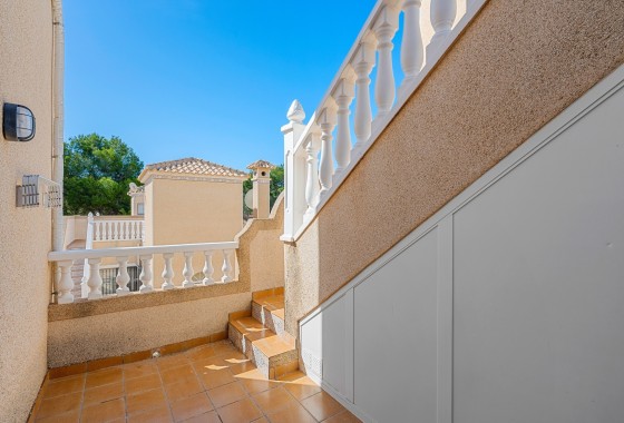 Wiederverkauf - Reihenhaus -
Villamartín - Costa Blanca