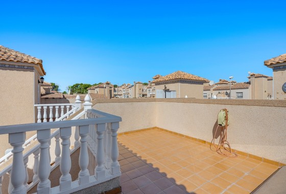 Wiederverkauf - Reihenhaus -
Villamartín - Costa Blanca