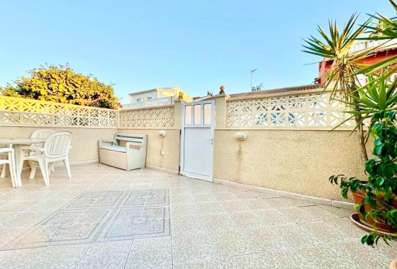 Venta - Adosado -
Torrevieja