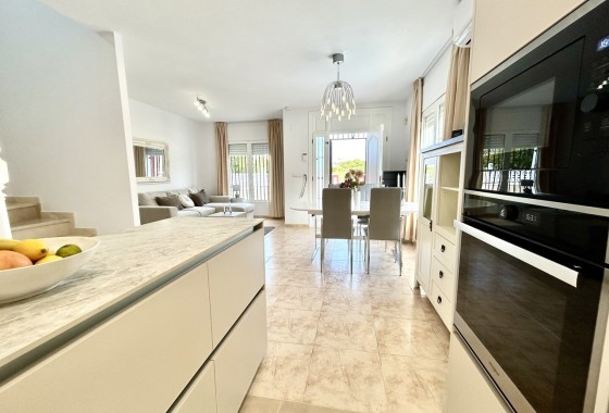 Resale - Townhouse -
Dehesa de Campoamor - Campoamor