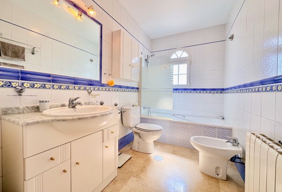 Resale - Townhouse -
Orihuela