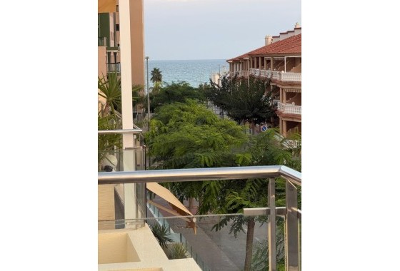 Herverkoop - Appartement / Flat -
Pilar de la Horadada - Mil Palmeras