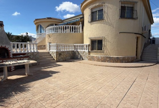 Herverkoop - Vrijstaande Villa -
Ciudad Quesada - Rojales - Ciudad Quesada