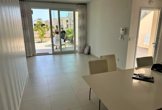 Herverkoop - Appartement / Flat -
Torrevieja - Torreta florida