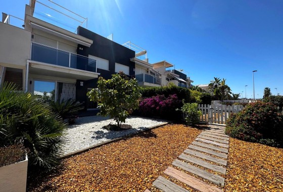 Herverkoop - Appartement / Flat -
Torrevieja - Torreta florida