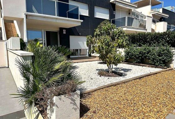 Herverkoop - Appartement / Flat -
Torrevieja - Torreta florida