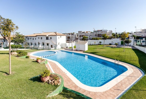 Herverkoop - Appartement / Flat -
Torrevieja - Los Balcones