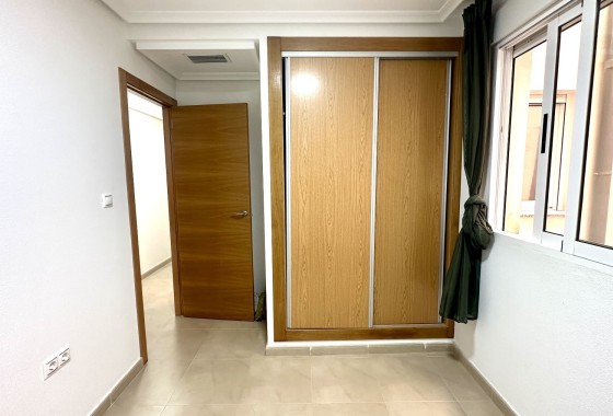 Herverkoop - Appartement / Flat -
Torrevieja