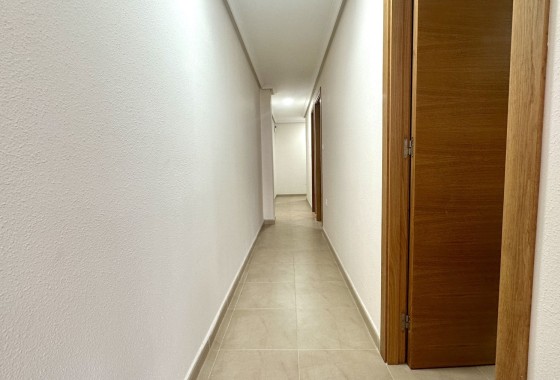 Herverkoop - Appartement / Flat -
Torrevieja