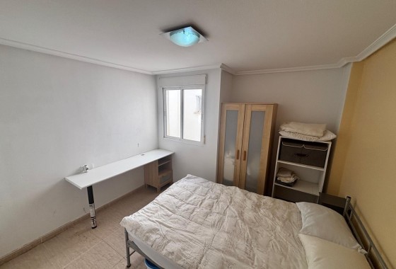 Resale - Apartment / Flat -
Almoradí