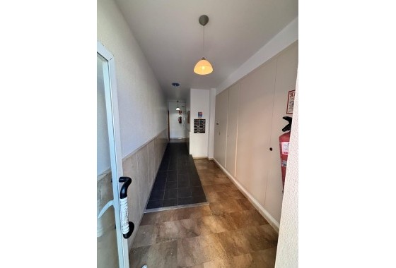 Resale - Apartment / Flat -
Almoradí