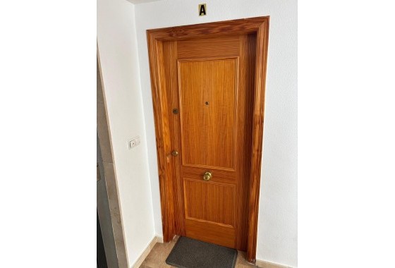 Resale - Apartment / Flat -
Almoradí