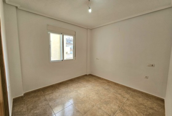 Resale - Apartment / Flat -
Torrevieja