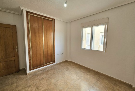 Resale - Apartment / Flat -
Torrevieja